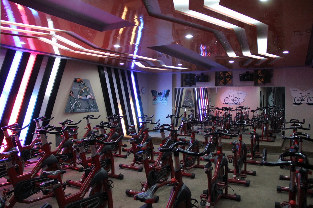 創(chuàng)業(yè)投資健身房的加盟費用是多少？