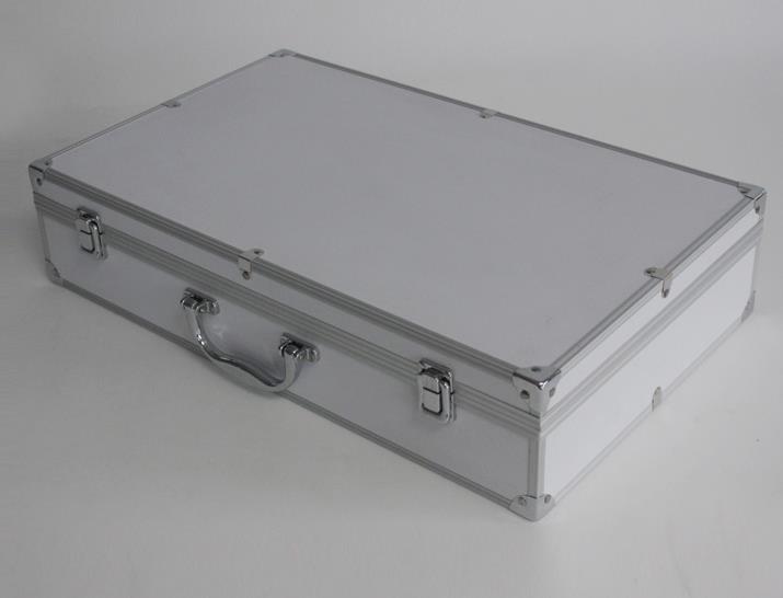 84701317684111.jpg 鋁合金箱